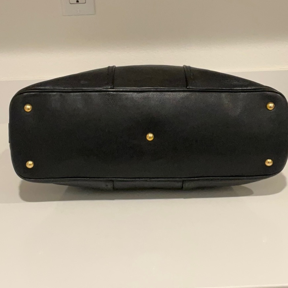 Saint Laurent Muse Handbag - Picture 10 of 12